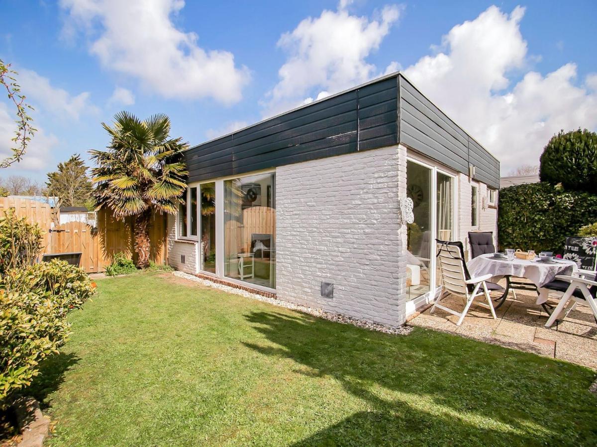 Lovely Bungalow In Noordwijkerhout With Garden ภายนอก รูปภาพ