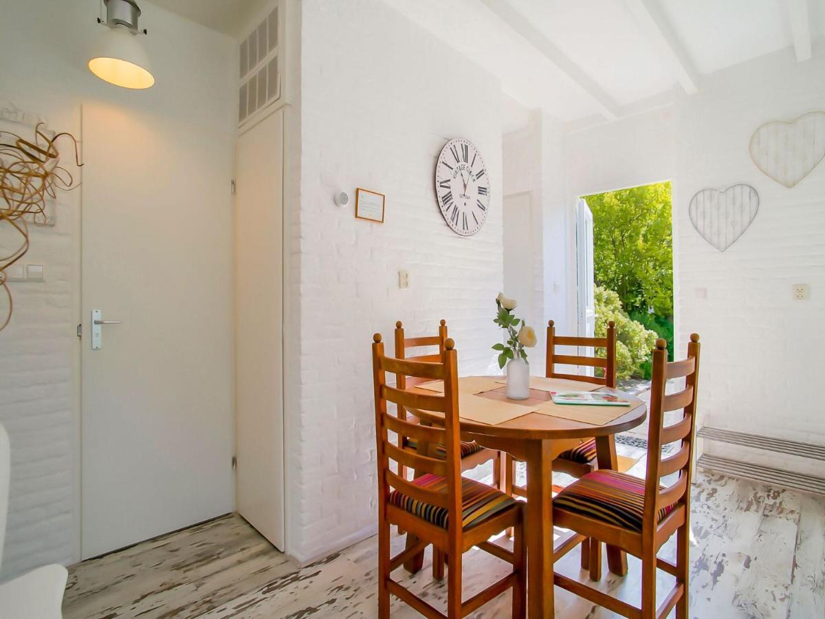 Lovely Bungalow In Noordwijkerhout With Garden ภายนอก รูปภาพ