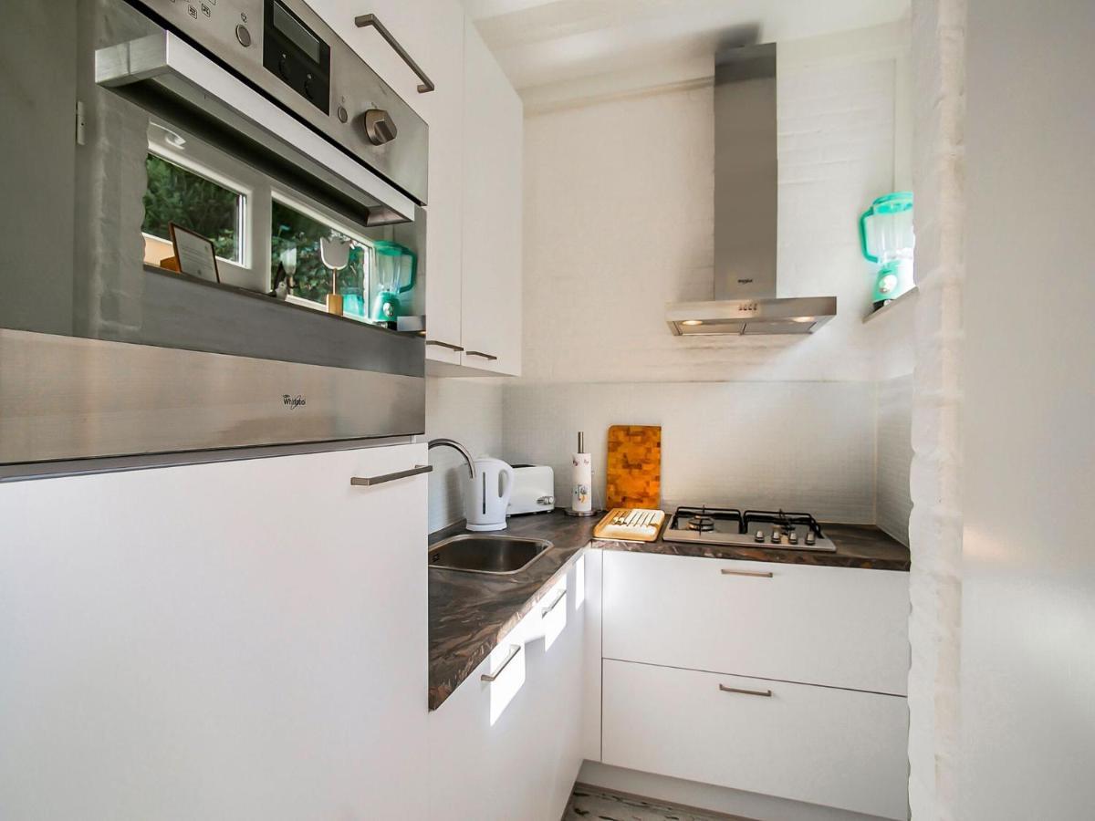 Lovely Bungalow In Noordwijkerhout With Garden ภายนอก รูปภาพ