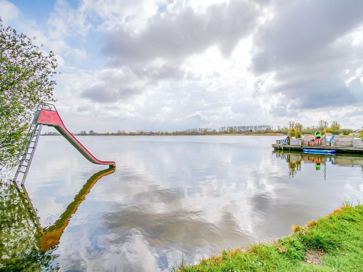 Lovely Bungalow In Noordwijkerhout With Garden ภายนอก รูปภาพ